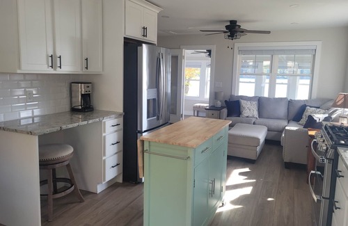Rindge Cottage | 2 Bed, 1.5 Bath, on Pool Pond, Close to Franklin Pierce and Mt. Monadnock