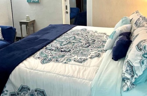 Isla Verde Condo | 2 Bed 2 bath Gem by beach in Isla Verde with Pool/AC/wifi