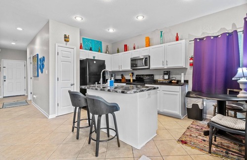 Mid America Condo | 2 bed/2 bath, lake condo, ground floor, with boat slip, within 5 min. of bypass