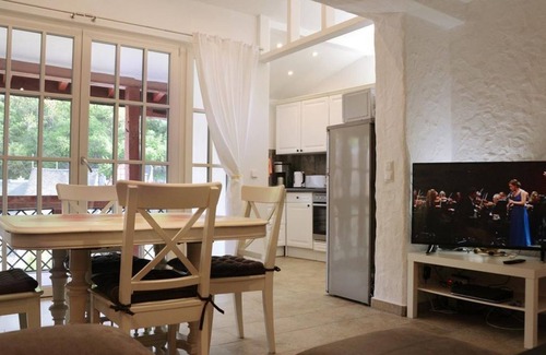 Monreal Apartment | 2-bed apartment Burg - holiday home Astorius