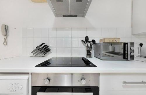 Finsbury Park Apartment | 2 Bed Apartment- Finsbury Park Station B