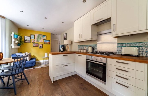 Harringay Apartment | 2 Bed Apartment in Finsbury with Garden