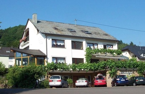 Kaimt Bed & Breakfast | 2 bed apartment, outbuilding, Müller Thurgau - Schier, appartment pension