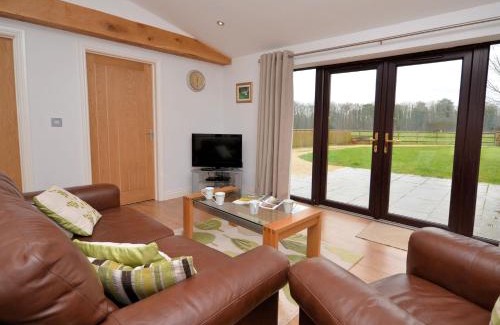 Bishop Sutton House | 2 Bed in Bath CHELA