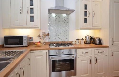 Bishop Sutton House | 2 Bed in Bath CHELA