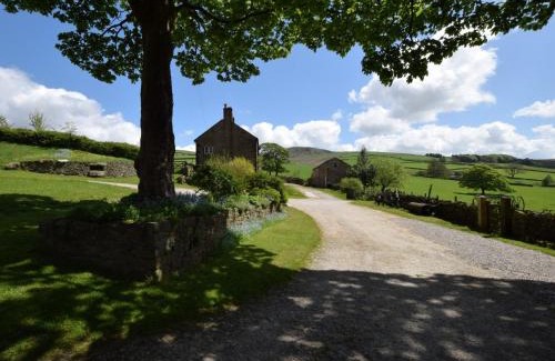 Little Hayfield House | 2 Bed in Hayfield PK551