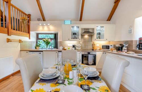 Beaworthy House | 2 Bed in Launceston TILLI