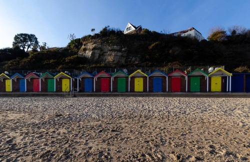 Swanage House | 2 Bed in Swanage (oc-wy421)