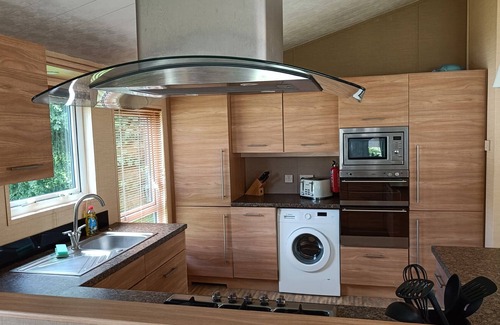 Bucks Cross Cabin | 2-Bed Luxury Lodge at Bideford Bay within walking distance of Clovelly