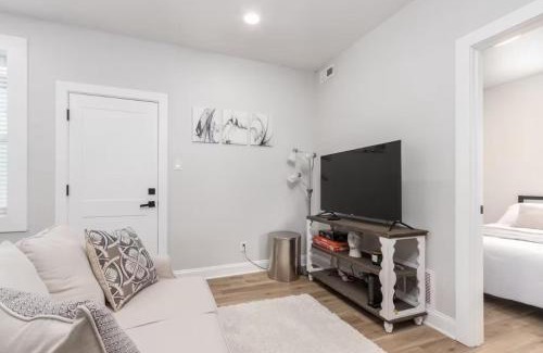 Pueblo Apartment | 2-Bed Modern Apt in the heart of Pueblo with work space