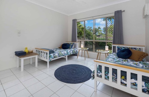 Kirwan Apartment | 2 bed room unit in Kirwan