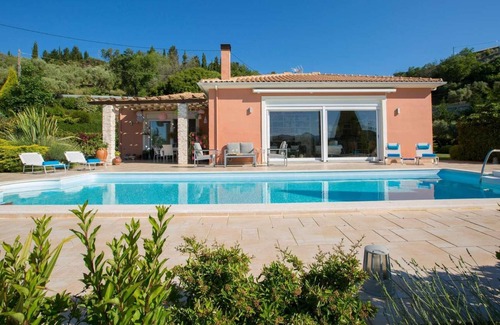 Lazarata Villa | 2 bed single storey villa with pool.