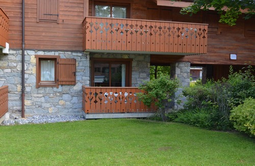 Les Carroz-d'Araches Apartment | 2-bed Ski apartment; sleeps 6, pool, spa, centrally-located and close to slopes