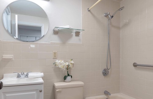 Wellington-Harrington Apartment | 2 Bed w/Free Parking in East Cambridge