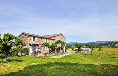 Laurac-en-Vivarais House | 2 bedroom accommodation in Laurac en Vivarais