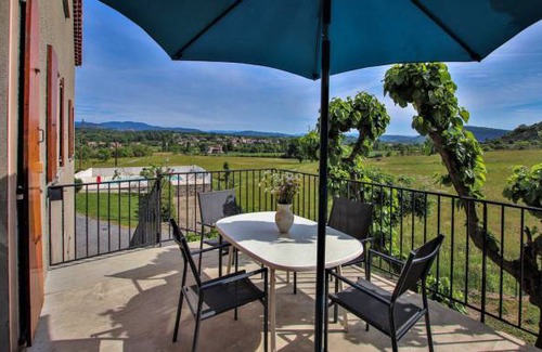 Laurac-en-Vivarais House | 2 bedroom accommodation in Laurac en Vivarais