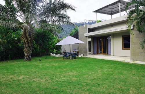 Senggigi Villa | 2 Bedroom Villa With Pool & Close To Setangi Beach