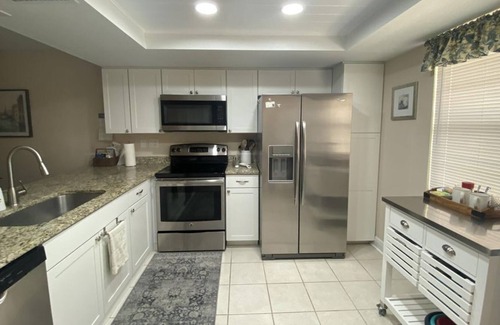 New Port Richey House | 2 Bedroom Townhome 422833 by Houzlet