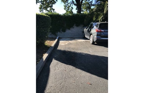 Sonoma Apartment | 2 bedroom 1 bath Apartment - High Speed Wi-fi with Parking