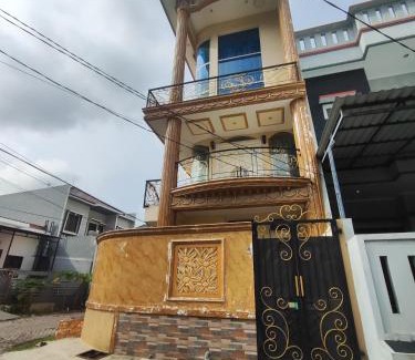 Jakarta Utara House | 2 bedroom, 1 kitchen