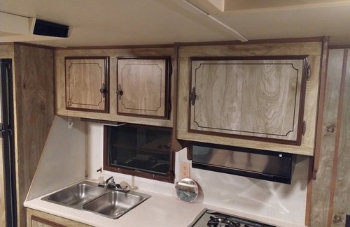Wayne House | 2-bedroom 1985 Yellowstone min from Indianapolis motor speedway and airport.