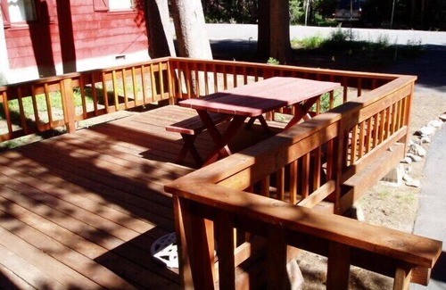 Donner Lake Woods Cabin | 2 bedroom, 2 bath, sleeps 6 adults. West End of Donner Lake DLR#021