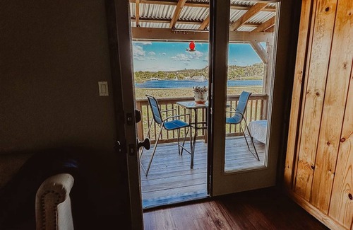Payson House | 2-bedroom/2 Bath vacation Rental at Green Valley Park, Beautiful Views of lake
