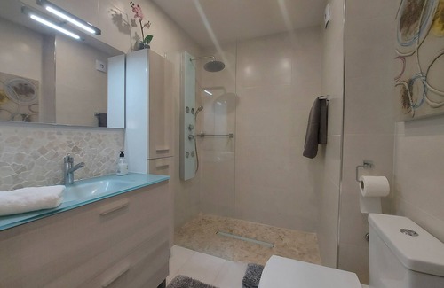 Portals Nous Apartment | 2 bedroom 2 bathroom apt in Puerto Portals Sea view big pool next to the beach