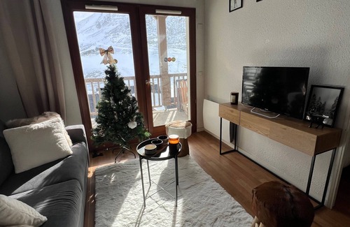 La Mongie Apartment | 2-bedroom apartment La Mongie, sleeps 7, pool, view of slopes