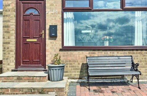 Anderby Creek Cottage | 2 bedroom accommodation in Anderby Creek
