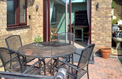Anderby Creek Cottage | 2 bedroom accommodation in Anderby Creek