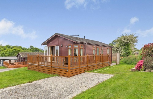 Hewas Water Ski Chalet | 2 bedroom accommodation in Nr St Austell