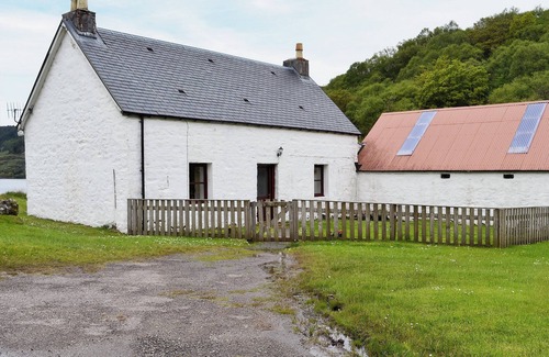Colintraive Cottage | 2 bedroom accommodation in Colintraive, Argyll