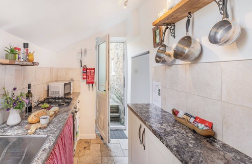 Eyam Cottage | 2 bedroom accommodation in Eyam, near Bakewell