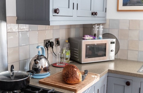 Totland Bay Cottage | 2 bedroom accommodation in Totland Bay