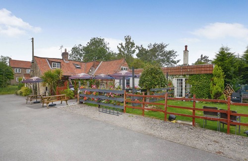 Gainsborough Cottage | 2 bedroom accommodation in Willoughton
