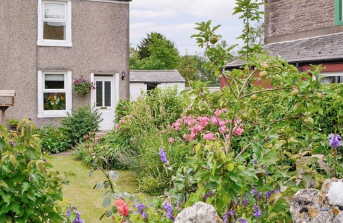Workington Cottage | 2 bedroom accommodation in Ullock, near Cockermouth