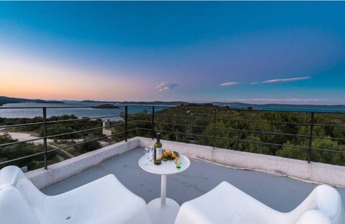 Dragove House | 2 bedroom accommodation in Dragove