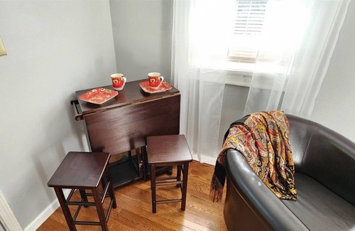 Bentonville Cabin | 2 bedroom accommodation in Bentonville