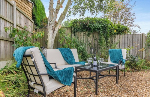 Ashbourne Cottage | 2 bedroom accommodation in Ashbourne