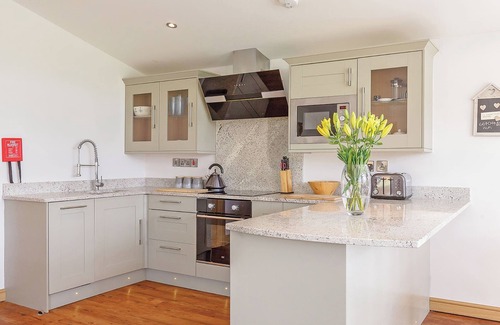Welsh Frankton Ski Chalet | 2 bedroom accommodation in Ellesmere