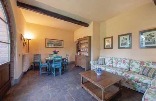 Toiano House | 2 bedroom accommodation in Palaia PI