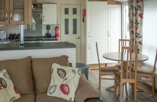 Towyn House | 2 bedroom accommodation in Towyn, Conwy