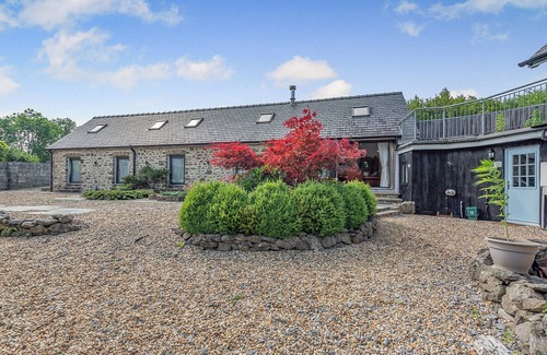 Llansadwrn Cottage | 2 bedroom accommodation in Taliaris, near Llandeilo
