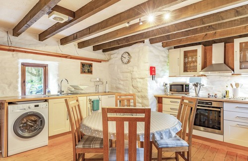 Rescorla Cottage | 2 bedroom accommodation in Rescorla