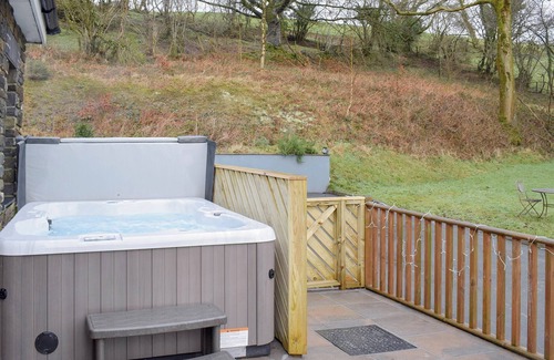 Llanfihangel-Ystrad Cottage | 2 bedroom accommodation in Dihewyd, near Aberaeron