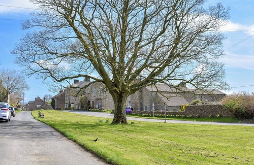 Carperby Cottage | 2 bedroom accommodation in Carperby, near Leyburn