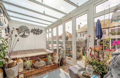 Seaford Cottage | 2 bedroom accommodation in Seaford