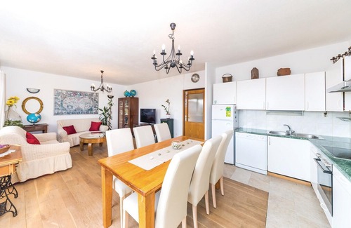 Kastel Novi Apartment | 2 bedroom accommodation in Kastel Novi