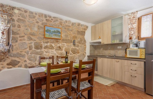 Rasopasno House | 2 bedroom accommodation in Malinska